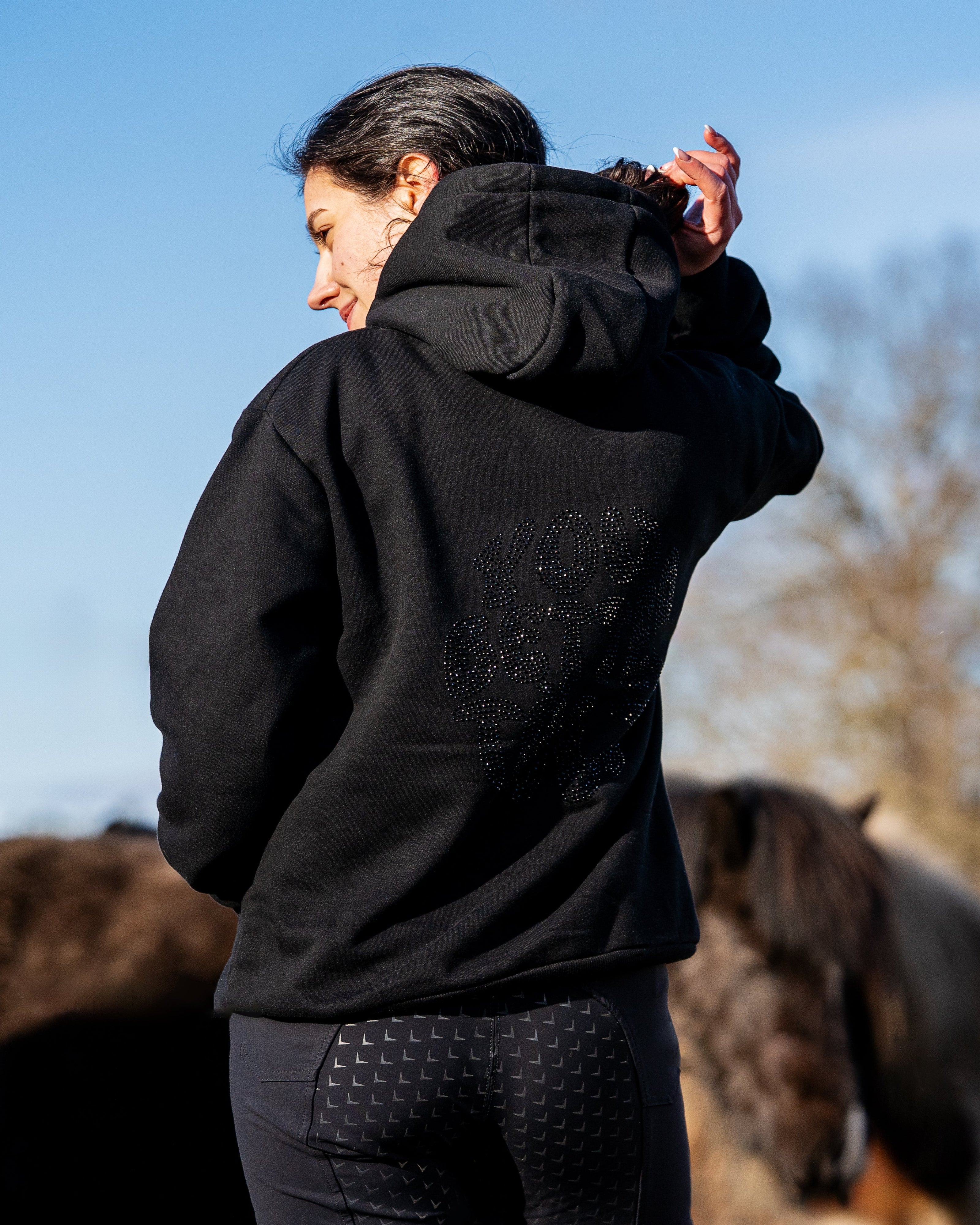 SVARTADIS CRYSTAL PREMIUM HOODIE